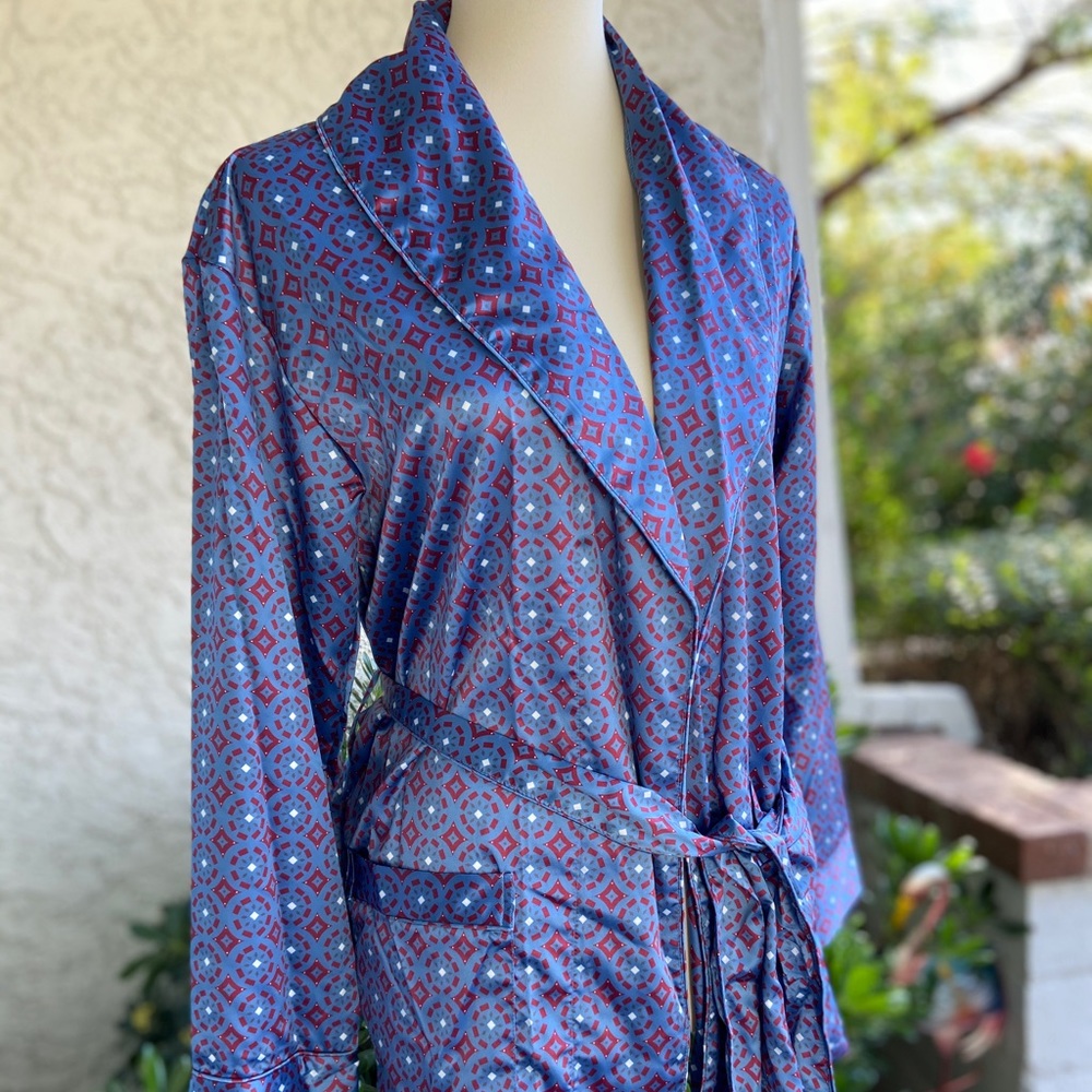 Sam Edelman Blue and Red Patterned Robe